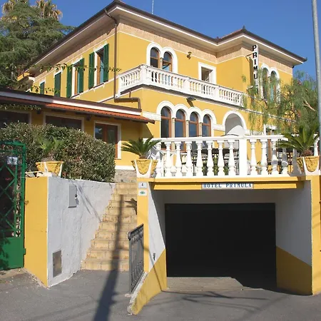 Primula Алассио