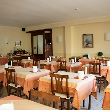 Primula Ξενοδοχείο 2*