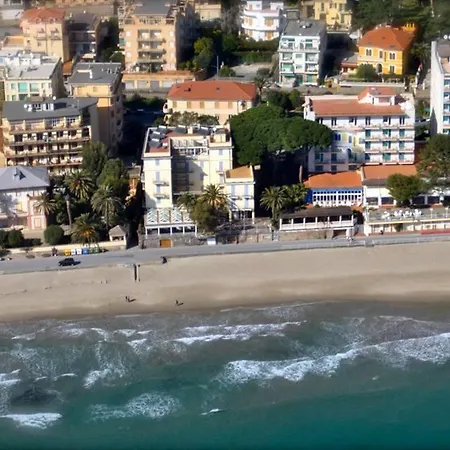 普利姆拉酒店 酒店 阿拉西奥